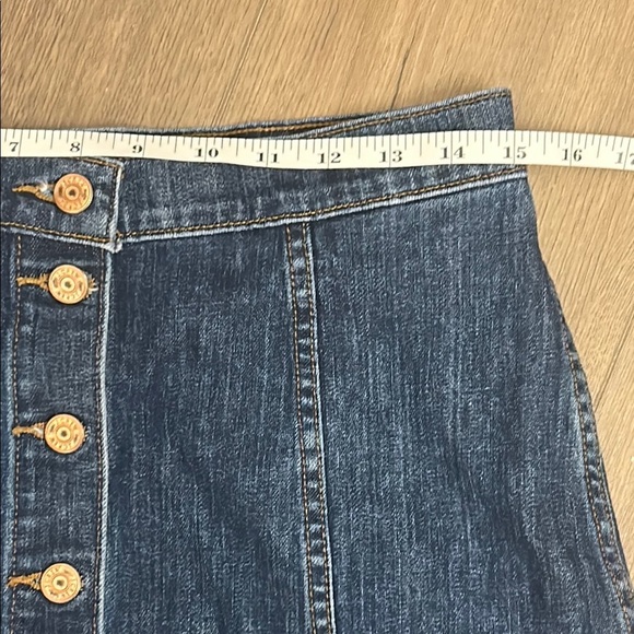 J. Crew Trademark Denim Blue A-Line Mini Skirt Size 30/10 - Picture 3 of 8